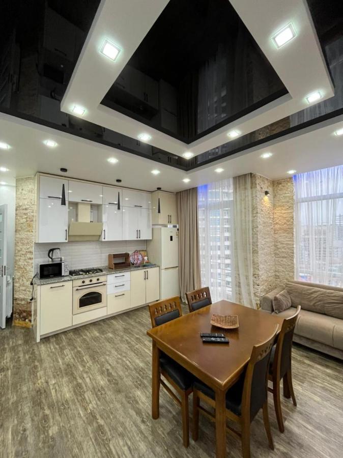 Apartament Delux Sea View バトゥーミ エクステリア 写真