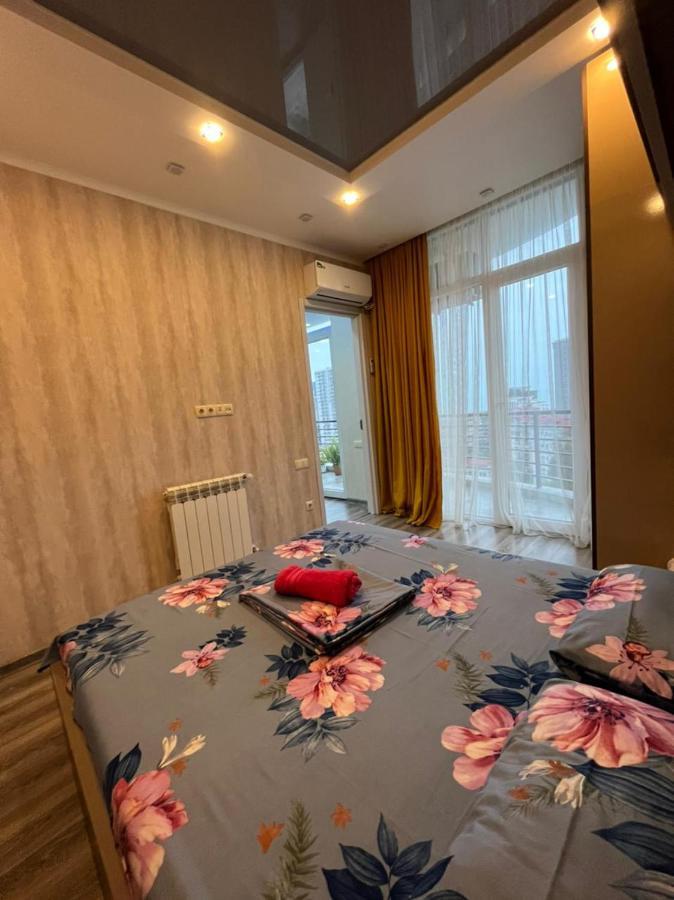 Apartament Delux Sea View バトゥーミ エクステリア 写真