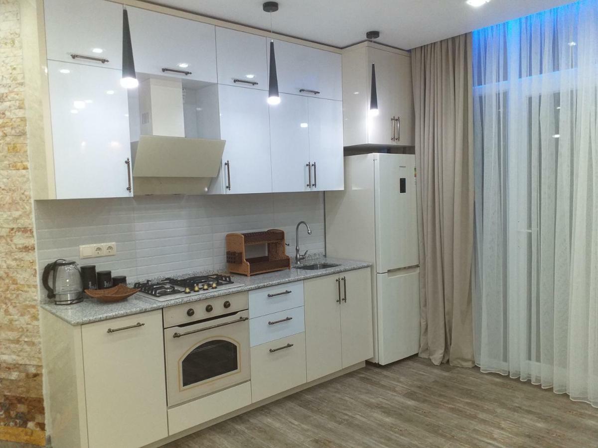 Apartament Delux Sea View バトゥーミ エクステリア 写真